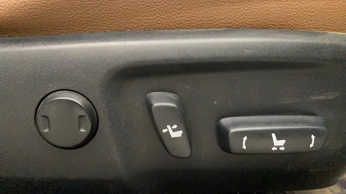 2017 Toyota Corolla Altis GL PETROL, Petrol, Manual, 78,724 km, Driver Side Adjustment Panel