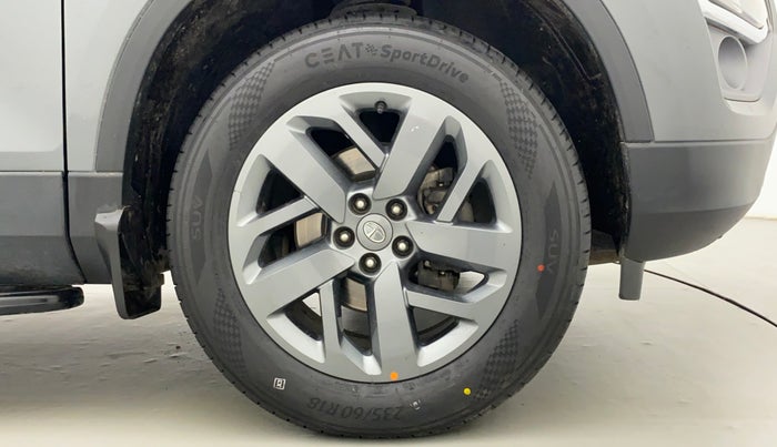 2021 Tata Safari XT PLUS, Diesel, Manual, 35,190 km, Right Front Wheel