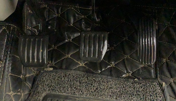 2021 Tata Safari XT PLUS, Diesel, Manual, 35,190 km, Pedals