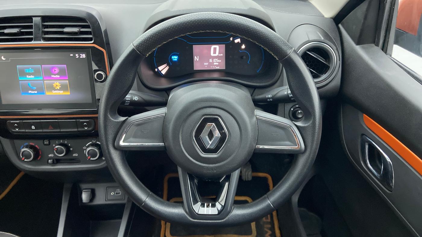 2021 Renault Kwid CLIMBER 1.0 AMT (O), Petrol, Automatic, 16,105 km, Steering Wheel Close Up