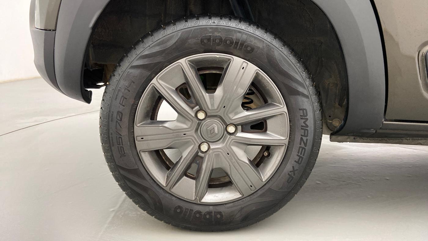 2021 Renault Kwid CLIMBER 1.0 AMT (O), Petrol, Automatic, 16,105 km, Right Rear Wheel