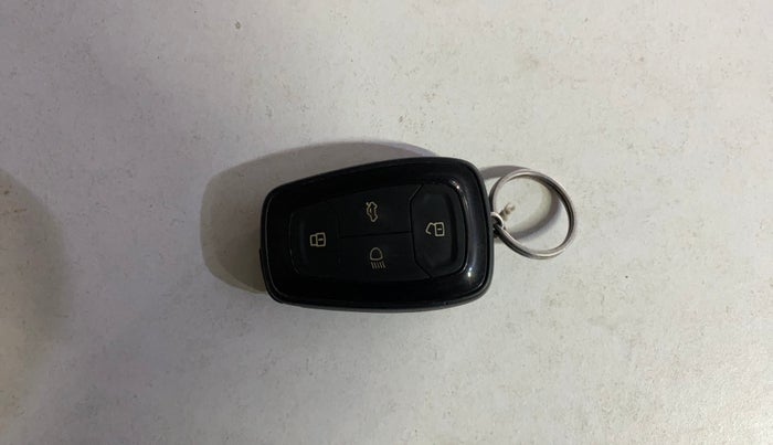 2022 Tata Safari XZ PLUS, Diesel, Manual, 48,294 km, Key Close Up