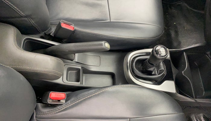 2017 Honda WR-V 1.2L I-VTEC VX MT, Petrol, Manual, 70,158 km, Gear Lever