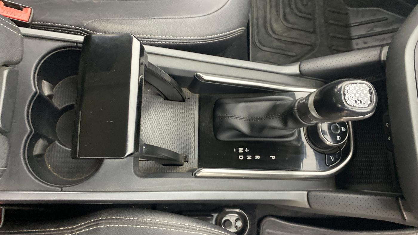 2021 Tata Harrier XZA PLUS 2.0L DARK EDITION, Diesel, Automatic, 94,343 km, Gear Lever