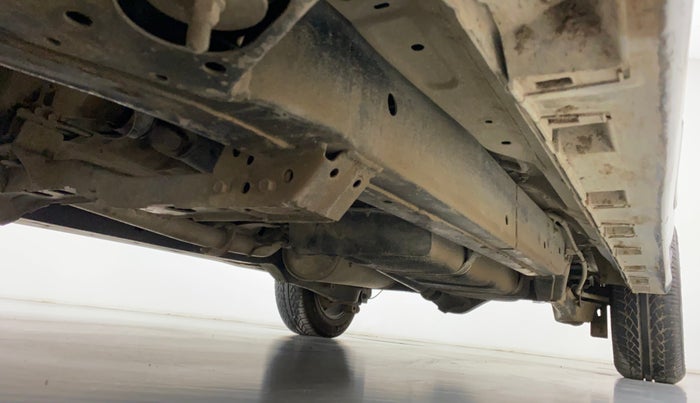 2013 Toyota Innova 2.5 GX 7 STR, Diesel, Manual, 1,28,373 km, Right Side Underbody