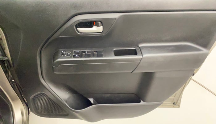 2020 Maruti New Wagon-R ZXI 1.2, Petrol, Manual, 10,952 km, Driver Side Door Panels Control