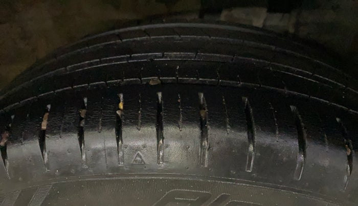 2022 Maruti Baleno ALPHA PETROL 1.2, Petrol, Manual, 36,878 km, Left Rear Tyre Tread