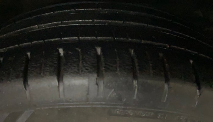 2022 Maruti Baleno ALPHA PETROL 1.2, Petrol, Manual, 36,878 km, Right Front Tyre Tread