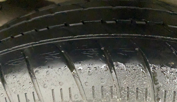 2017 Maruti Celerio ZXI AMT, Petrol, Automatic, 45,771 km, Right Rear Tyre Tread