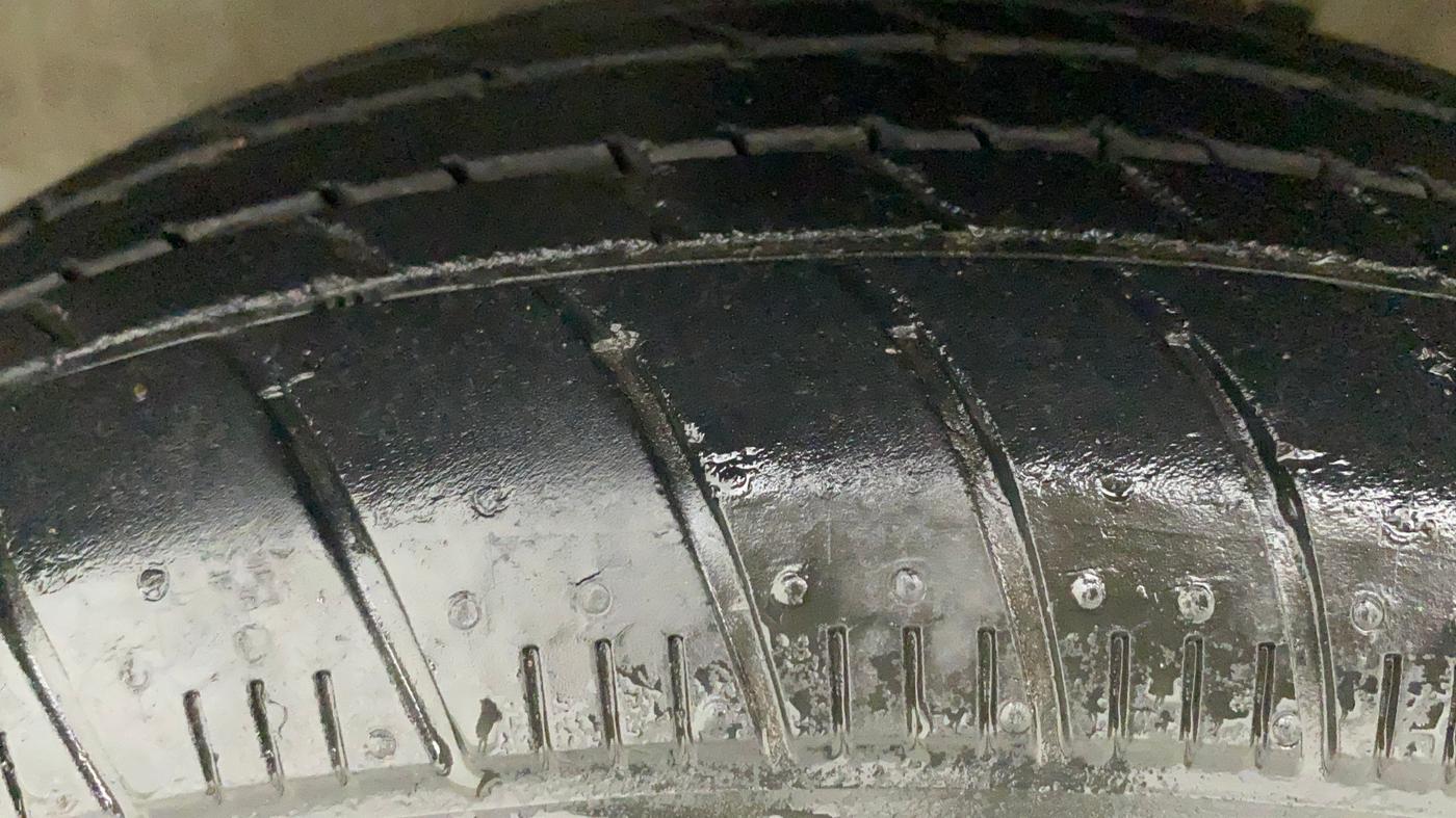 2017 Maruti Celerio ZXI AMT, Petrol, Automatic, 45,771 km, Left Front Tyre Tread