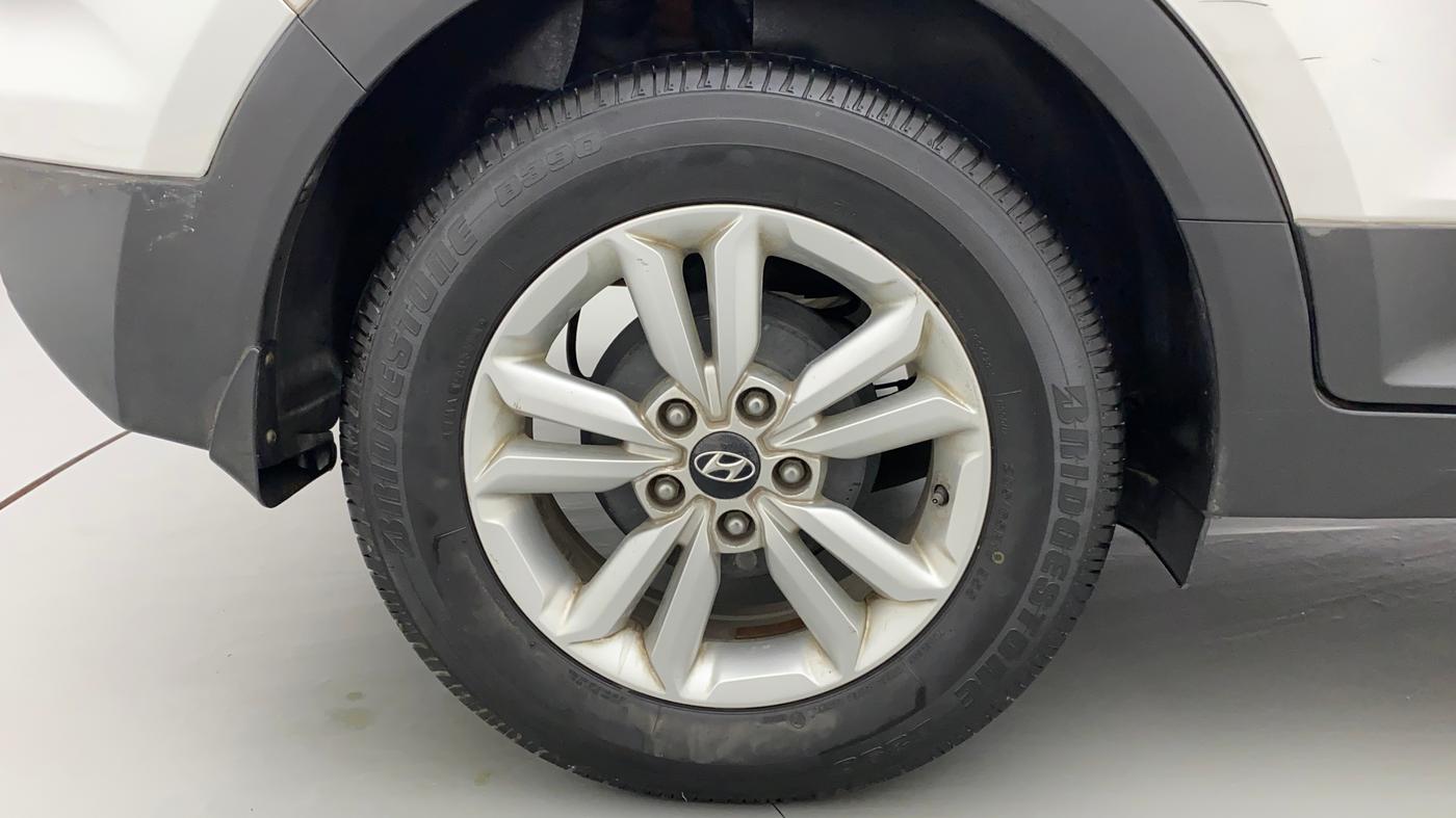 2015 Hyundai Creta SX PLUS 1.6 PETROL, Petrol, Manual, 79,177 km, Right Rear Wheel
