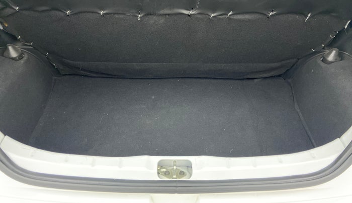 2019 Hyundai NEW SANTRO MAGNA, Petrol, Manual, 7,155 km, Boot Inside