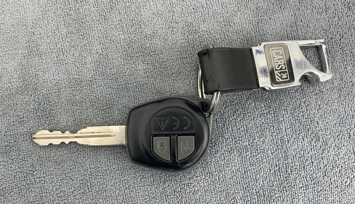 2019 Maruti Vitara Brezza VDI, Diesel, Manual, 28,244 km, Key Close Up
