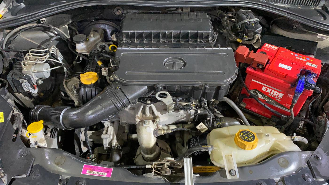 2023 Tata Tiago XZ PLUS PETROL, Petrol, Manual, 31,518 km, Engine View