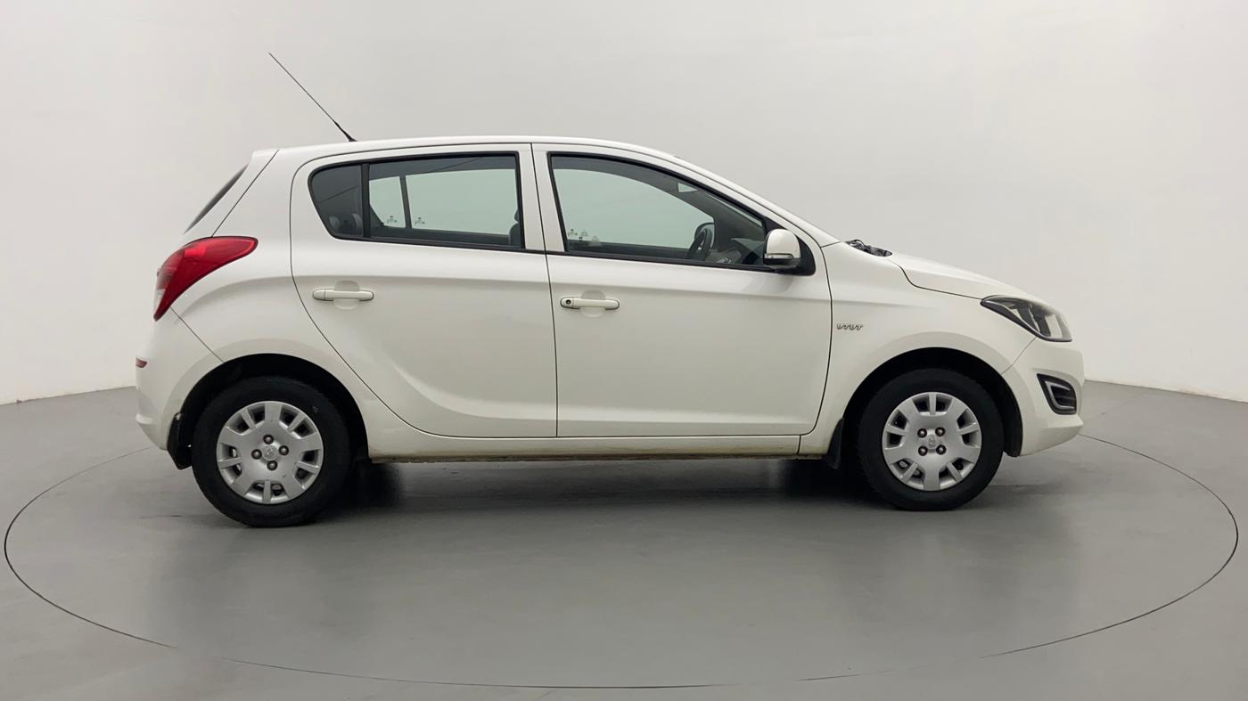 2012 Hyundai i20 MAGNA O 1.2, Petrol, Manual, 27,449 km, Right Side