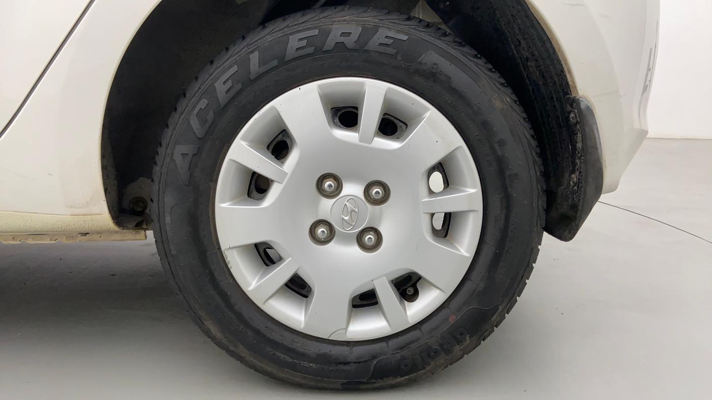 2012 Hyundai i20 MAGNA O 1.2, Petrol, Manual, 27,449 km, Left Rear Wheel