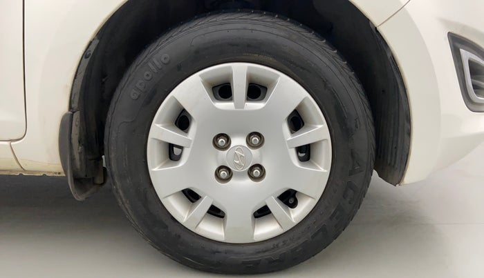 2012 Hyundai i20 MAGNA O 1.2, Petrol, Manual, 27,449 km, Right Front Wheel