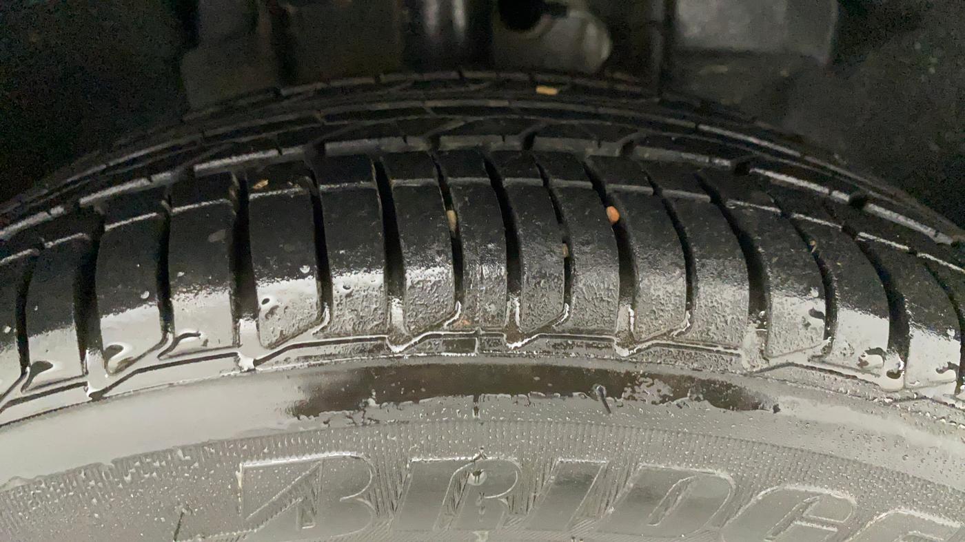 2023 Tata Tiago XZA PLUS PETROL, Petrol, Automatic, 3,395 km, Right Front Tyre Tread