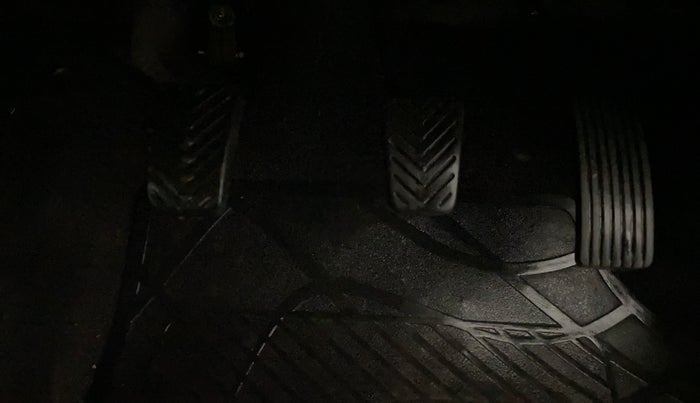 2016 Hyundai Eon D-LITE+, Petrol, Manual, 46,159 km, Pedals