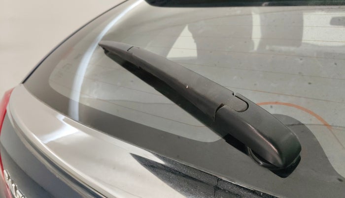 2021 Maruti Baleno ZETA PETROL 1.2, Petrol, Manual, 28,741 km, Rear Wiper