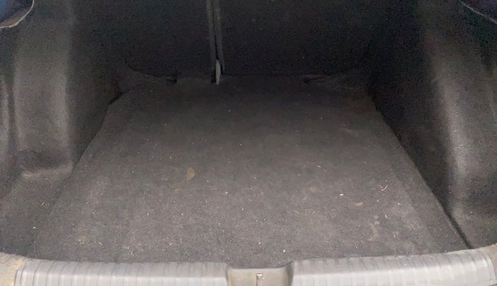 2022 Volkswagen VIRTUS TOPLINE TSI 1.0 MT, Petrol, Manual, 46,472 km, Boot Inside