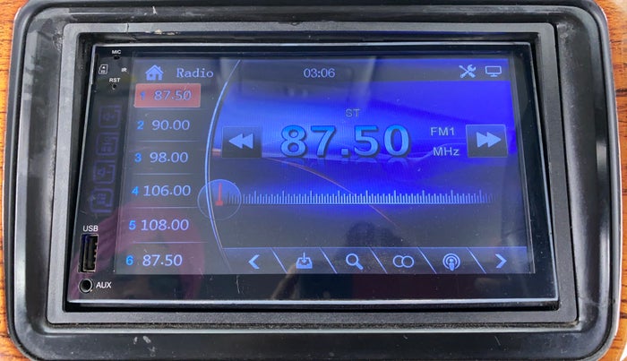 2017 Volkswagen Ameo TRENDLINE 1.2, Petrol, Manual, 39,642 km, Infotainment System