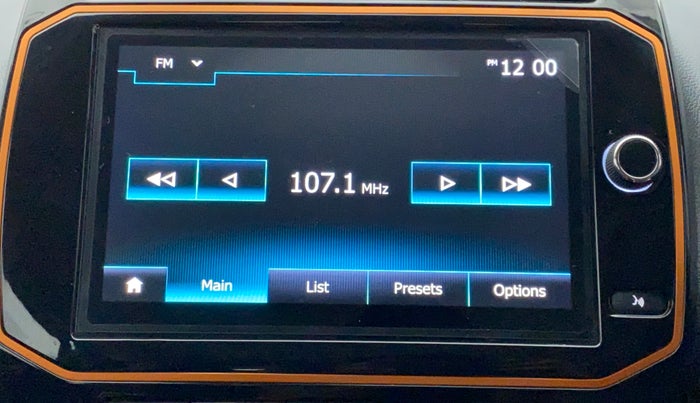 2022 Renault Kwid CLIMBER 1.0 AT, Petrol, Automatic, 3,161 km, Infotainment System