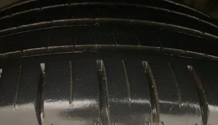 2019 Hyundai Elite i20 ASTA 1.4 CRDI (O), Diesel, Manual, 35,636 km, Left Front Tyre Tread