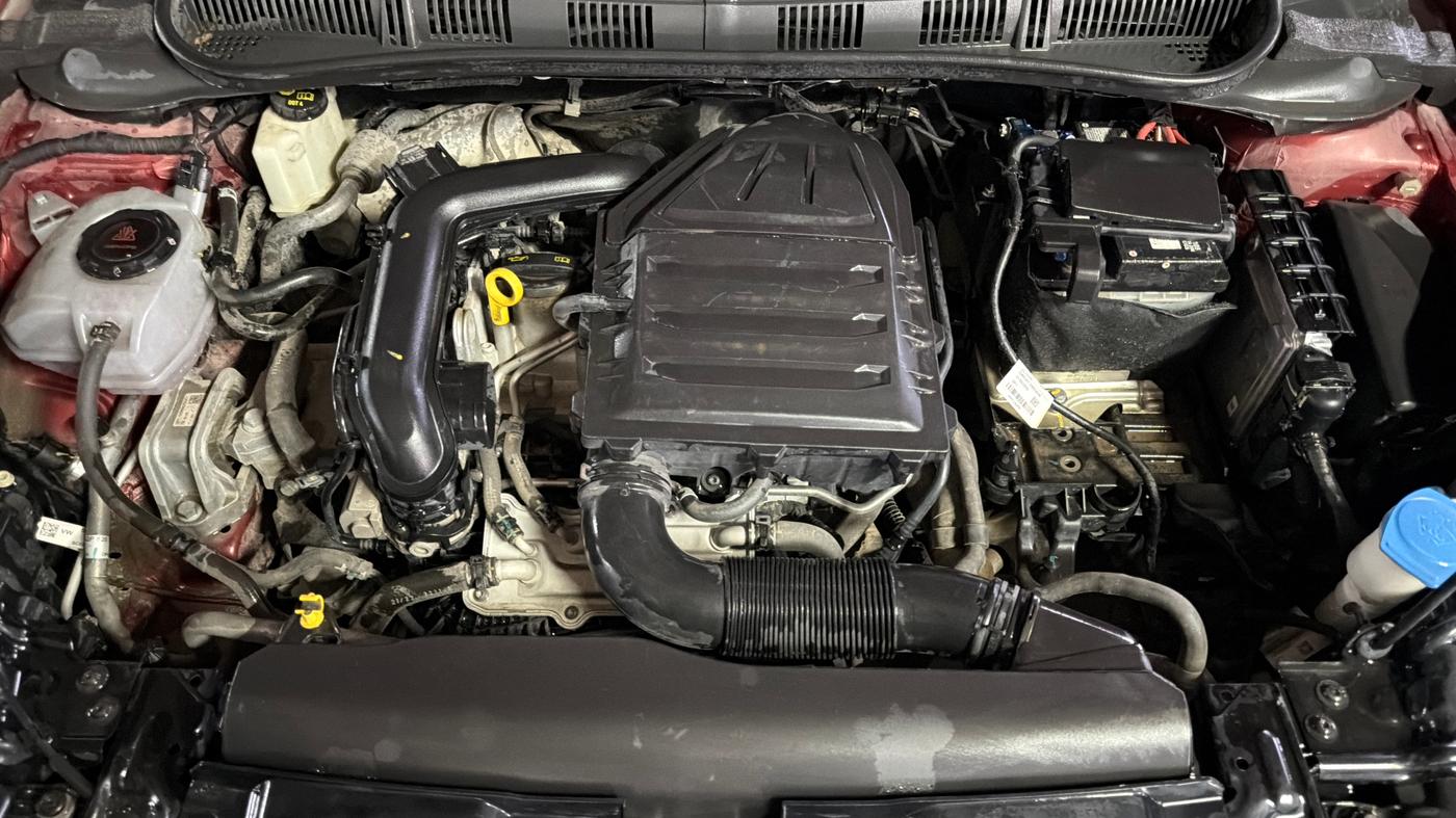 2022 Volkswagen VIRTUS HIGHLINE TSI 1.0 MT, Petrol, Manual, 47,238 km, Engine View