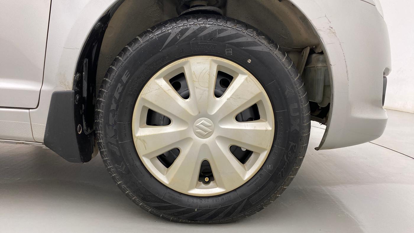 2011 Maruti Swift Dzire VXI, Petrol, Manual, 90,733 km, Right Front Wheel