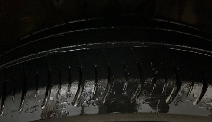 2023 Maruti New Wagon-R VXI CNG 1.0, CNG, Manual, 48,555 km, Right Front Tyre Tread