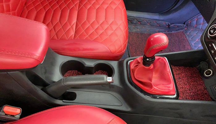 2016 Hyundai Creta SX 1.6 DIESEL, Diesel, Manual, 98,749 km, Gear Lever