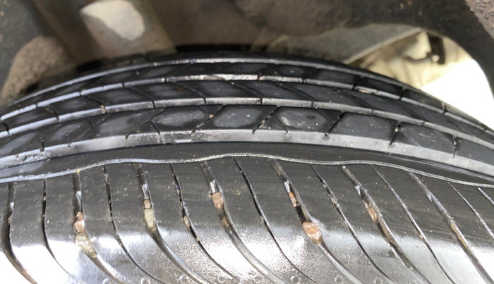 2016 Hyundai Creta SX 1.6 DIESEL, Diesel, Manual, 98,749 km, Left Rear Tyre Tread