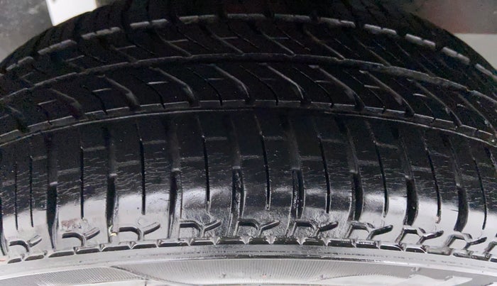 2015 Tata Nano TWIST XTA, Petrol, Automatic, 29,293 km, Right Rear Tyre Tread