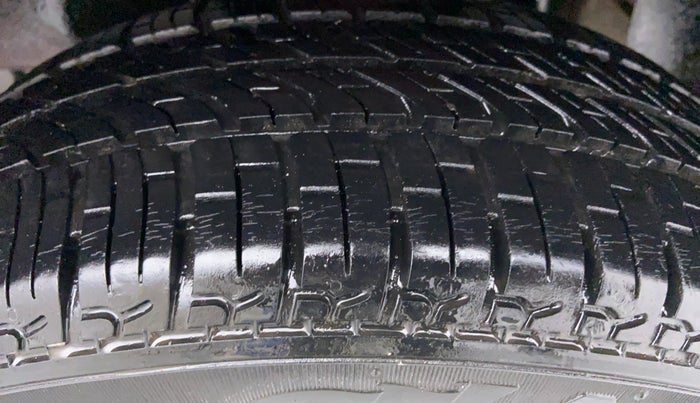 2015 Tata Nano TWIST XTA, Petrol, Automatic, 29,293 km, Left Rear Tyre Tread