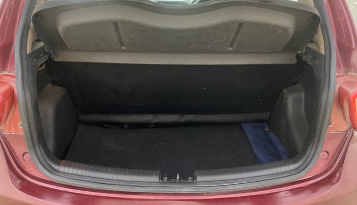 2013 Hyundai Grand i10 SPORTZ 1.2 KAPPA VTVT, Petrol, Manual, 66,409 km, Boot Inside