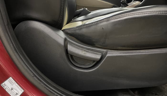 2013 Hyundai Grand i10 SPORTZ 1.2 KAPPA VTVT, Petrol, Manual, 66,409 km, Driver Side Adjustment Panel
