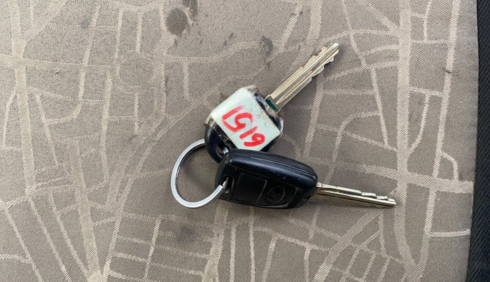 2017 Hyundai Grand i10 SPORTZ (O) 1.2 U2 CRDI, Diesel, Manual, 83,797 km, Key Close Up