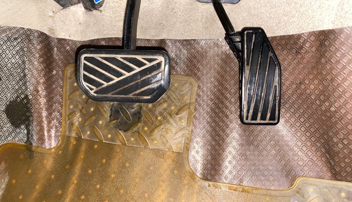 2018 Maruti Dzire ZXI PLUS AMT, Petrol, Automatic, 79,419 km, Pedals