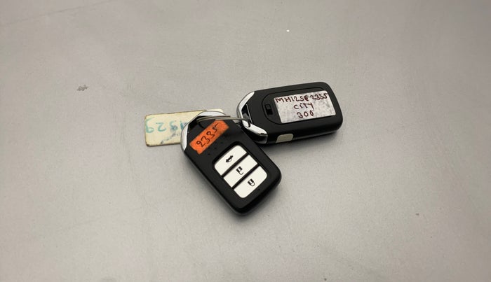 2019 Honda City 1.5L I-VTE V CVT, Petrol, Automatic, 65,534 km, Key Close Up