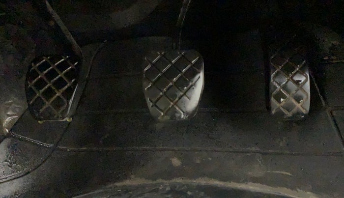 2016 Skoda Rapid 1.6 MPI ACTIVE, Petrol, Manual, 66,054 km, Pedals