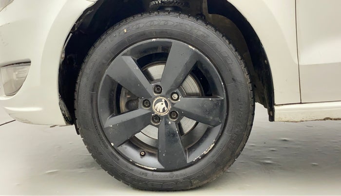 2016 Skoda Rapid 1.6 MPI ACTIVE, Petrol, Manual, 66,054 km, Left Front Wheel