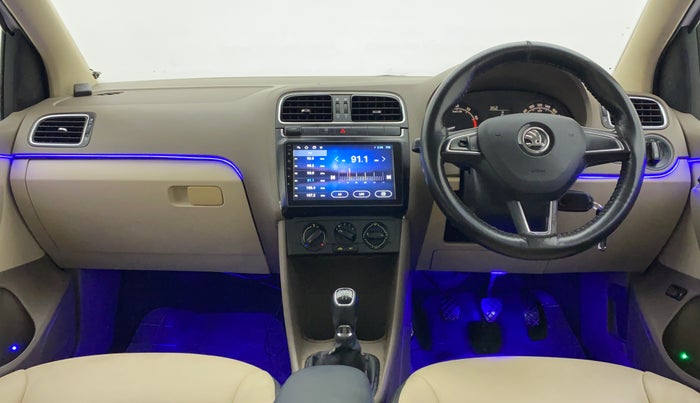 2016 Skoda Rapid 1.6 MPI ACTIVE, Petrol, Manual, 66,054 km, Dashboard