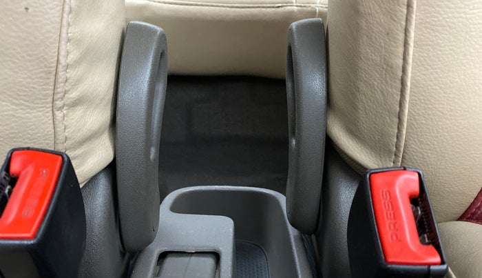 2015 Hyundai i10 SPORTZ 1.1 IRDE2, Petrol, Manual, 31,522 km, Driver Side Adjustment Panel