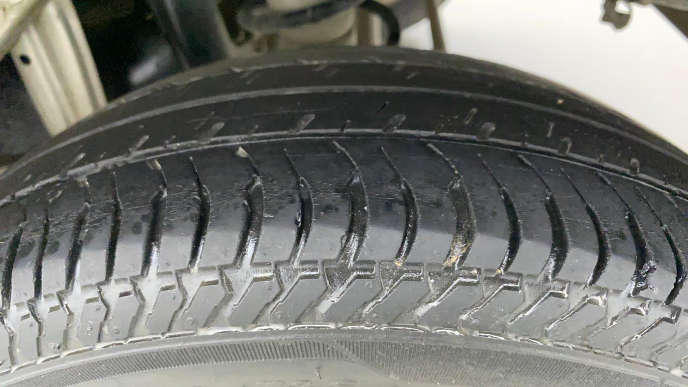 2018 Maruti Alto K10 VXI P, Petrol, Manual, 23,937 km, Left Rear Tyre Tread
