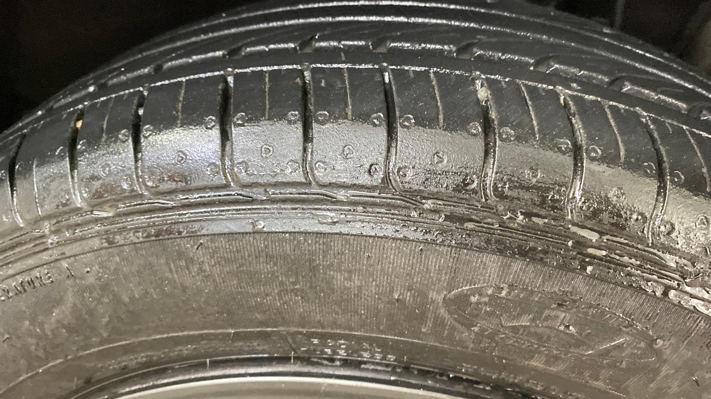2022 Hyundai VENUE S 1.2, Petrol, Manual, 96,176 km, Right Front Tyre Tread