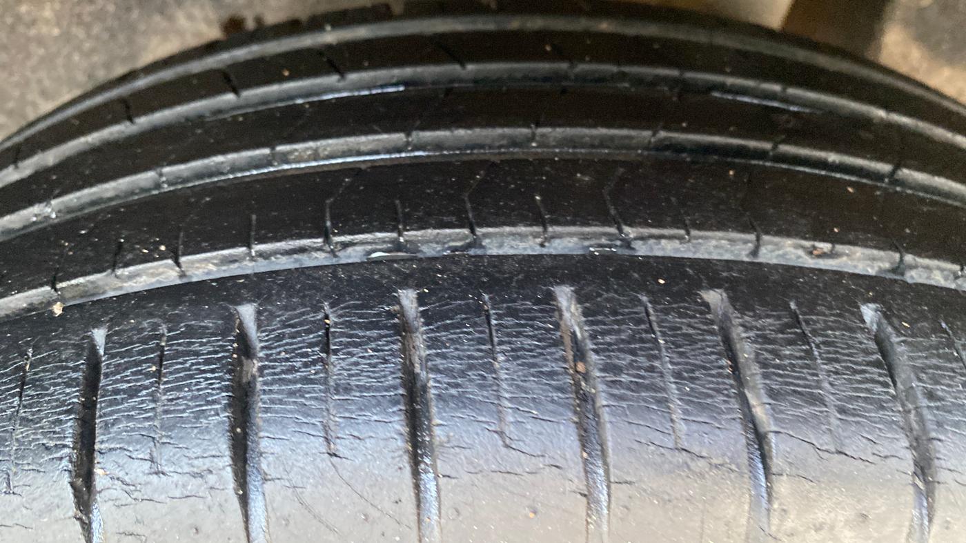 2019 Maruti Baleno ZETA PETROL 1.2, Petrol, Manual, 21,523 km, Left Rear Tyre Tread