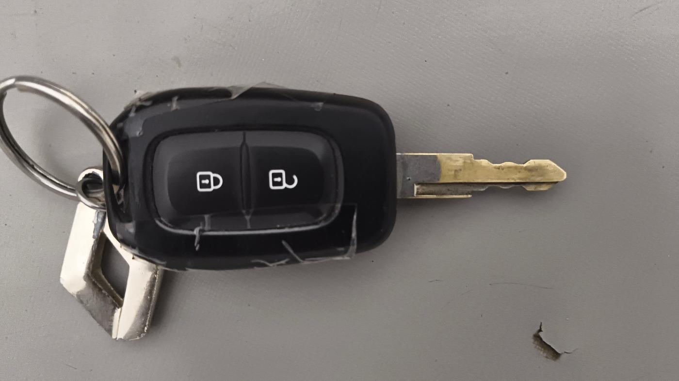 2021 Renault Kwid RXT 1.0 AMT (O), Petrol, Automatic, 74,198 km, Key Close Up