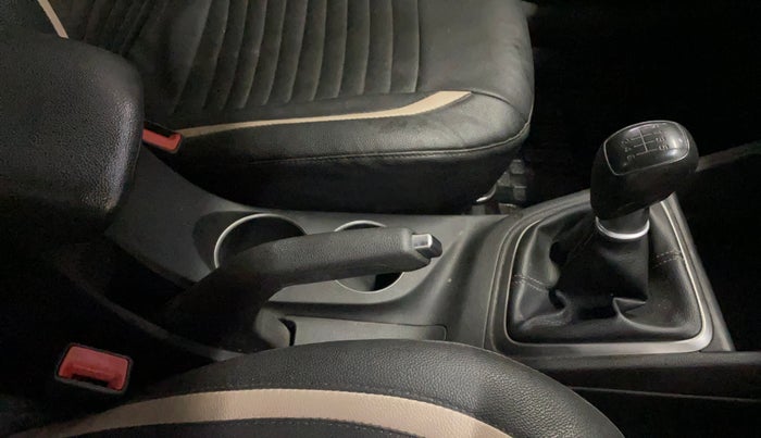 2018 Hyundai Verna 1.4 EX PETROL, Petrol, Manual, 43,601 km, Gear Lever