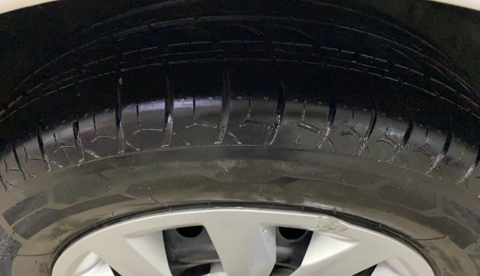 2018 Hyundai Verna 1.4 EX PETROL, Petrol, Manual, 43,601 km, Left Front Tyre Tread